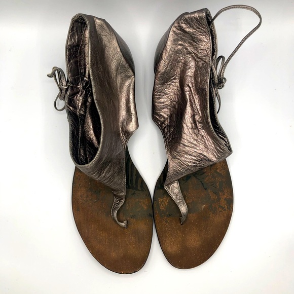 DOLCE VITA SLOUCHY THONG METALLIC LEATHER SANDAL - Picture 5 of 14